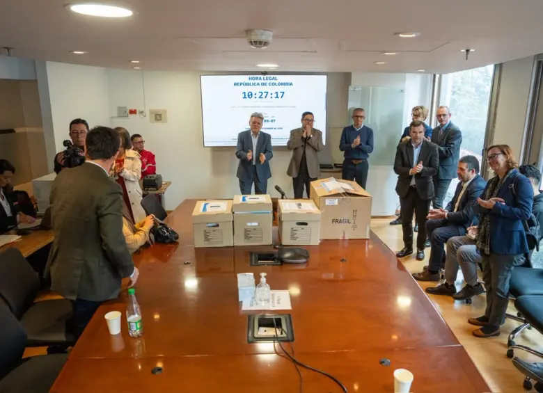 La presentación de los empresas interesadas y su precalificación. FOTO: Alcaldía de Bogotá