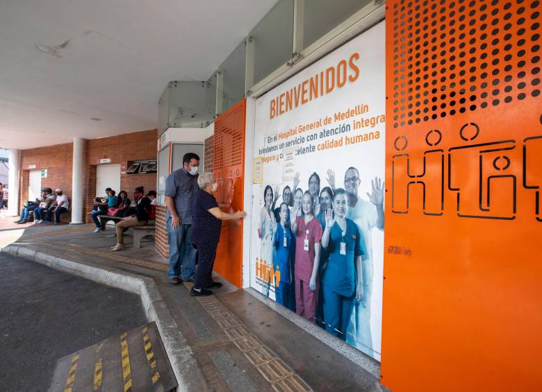 Contrato de alimentación atiende a pacientes y trabajadores del Hospital General de Medellín. Nueva firma ahora es cuestionada por su idoneidad, luego de recibir el contrato por relevo. FOTO El Colombiano