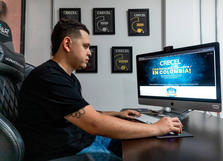 A través del método DropHacking, Crecel apoya el crecimiento de emprendedores.