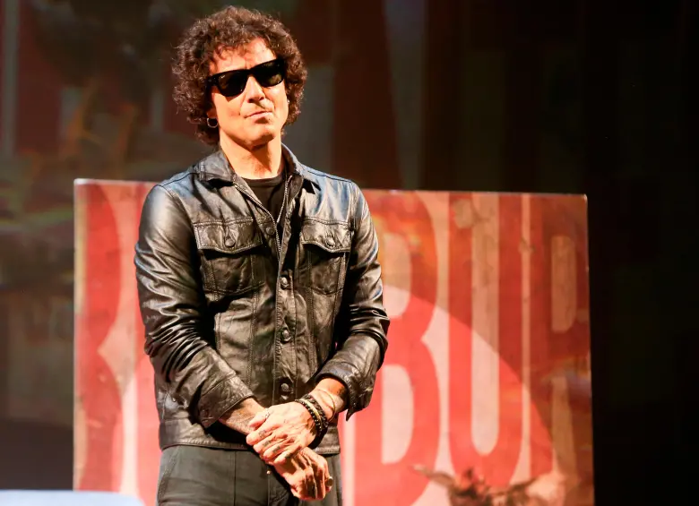 Con esta gira, Enrique Bunbury se presentará en México, Honduras, El Salvador, Guatemala, Ecuador, Colombia, Argentina y Estados Unidos. Foto Colprensa. 
