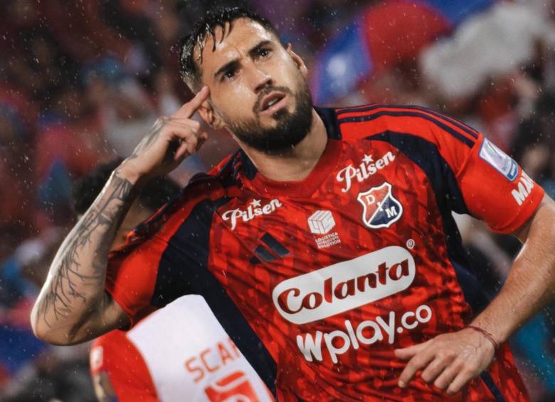 Francisco Fydriszewski celebrando uno de sus goles con el DIM. FOTO: Redes sociales @DIM_Oficial