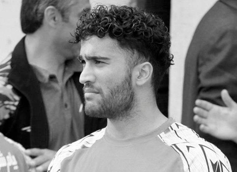 Una nueva muerte enluta al fútbol, la del jugador iraní Amir Hoseein Shirchi. FOTO CORTESÍA ifpnews.com