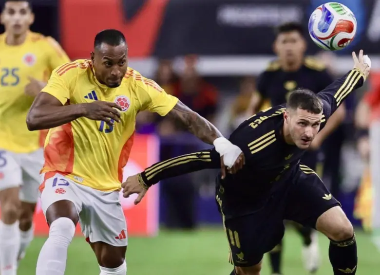 La Selección mexicana no le gana al equipo colombiano desde el 2010. Foto: @SERGIOBAILLERES