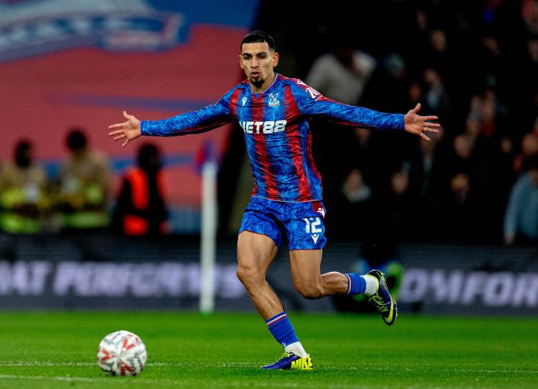 El antioqueño Daniel Muñoz es considerado uno de los mejores laterales derechos del fútbol mundial actual. FOTO GETTY