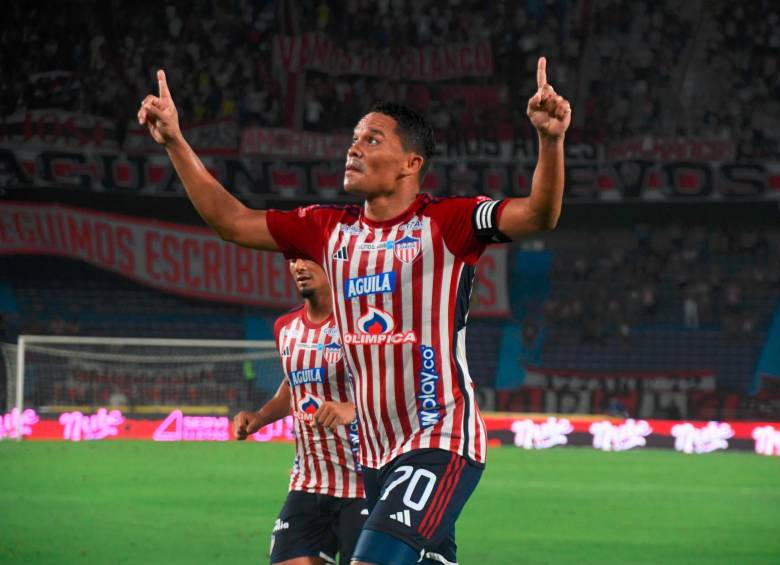 Carlos Bacca fue el encargado del gol de la victoria de Junior sobre América. FOTO COLPRENSA