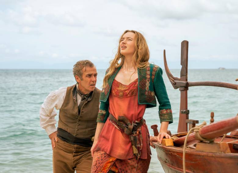 John Hannah y Alanah Bloor, en una de las escenas de Sandokan: El Príncipe Pirata . FOTO Cortesía Netflix