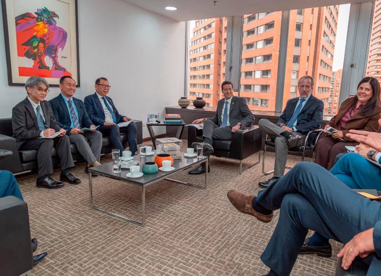 Durante el encuentro con representantes de Mazda, el Ministerio de Comercio, Industria y Turismo y ProColombia exploraron oportunidades de inversión industrial y cooperación para el desarrollo de autopartes en Colombia. FOTO MinComercio