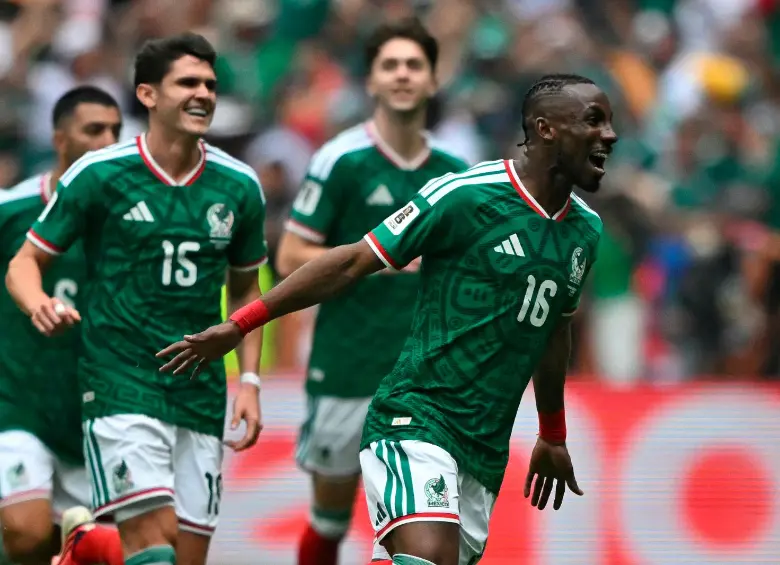 Julián Quiñones marcó el primer gol del Mundial, uno de los tantos con los que México venció 2-0 a Sudáfrica. FOTO AFP