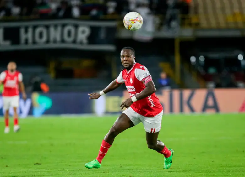 El delantero vallecaucano Hugo Rodallega suma 14 goles con Santa Fe en el torneo Apertura. Es el goleador de la Liga. FOTO: COLPRENSA