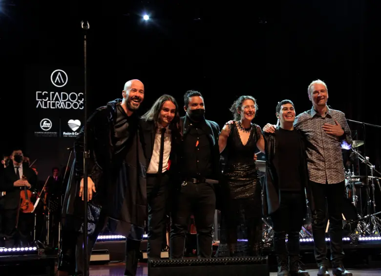 Estados Alterados grabó este Sinfónico en 2021 y ahora presentan el vinilo edición limitada, masterizado en los míticos estudios Abbey Road de Londres. FOTO Cortesía