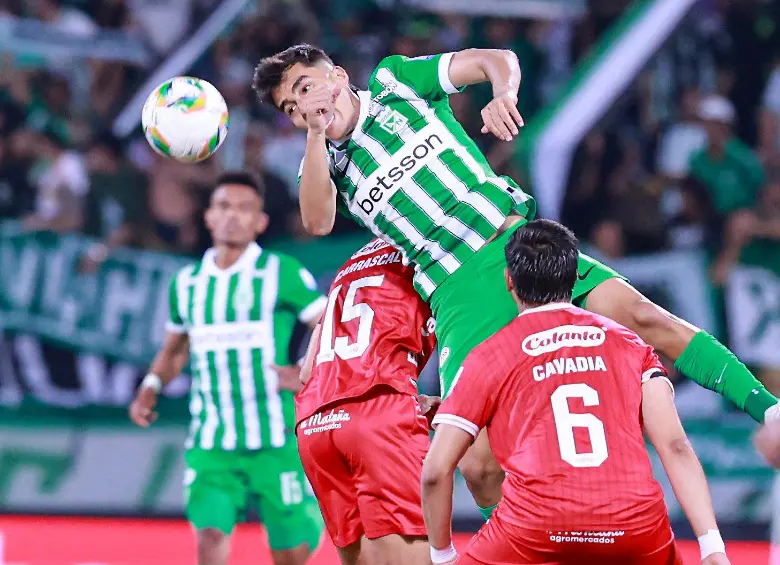 América de Cali y Nacional se enfrentan en el clásico de la fecha 4 de la Liga BetPlay-2. FOTO MANUEL SALDARRIAGA