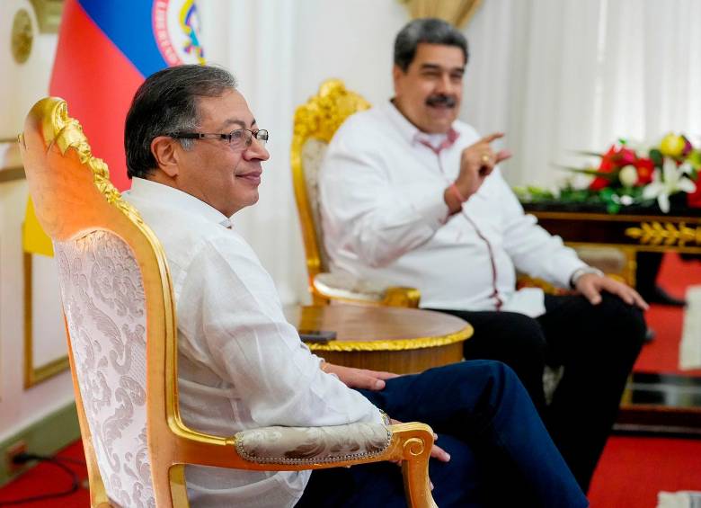 A comienzos de noviembre se celebró la reunión entre los presidentes de Colombia y Venezuela, Gustavo Petro (izq.) y NIcolás Maduro. FOTO: COLPRENSA