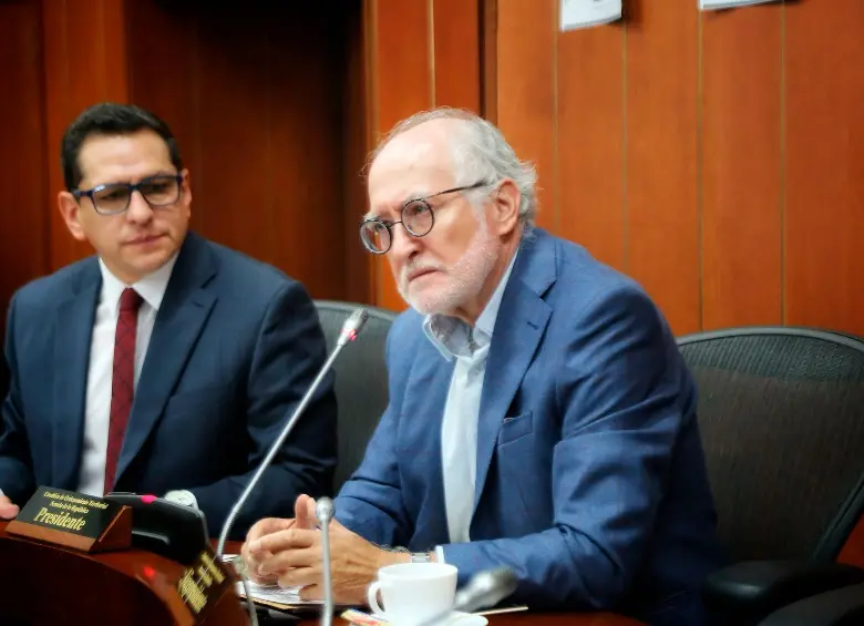 El senador ratificó que por encima de cualquier presión “está la institucionalidad”. FOTO: X @SenadoGovCo