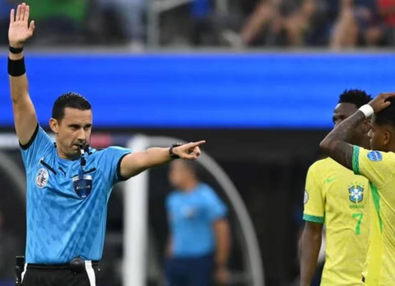 Cesar Ramos en el partido entre Brasil y Costa Rica. FOTO: GETTY