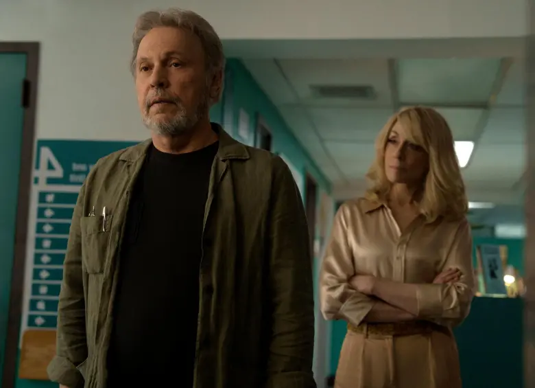 Billy Crystal y Judith Light en una de las escenas de Before. FOTO Cortesía Apple TV+ 