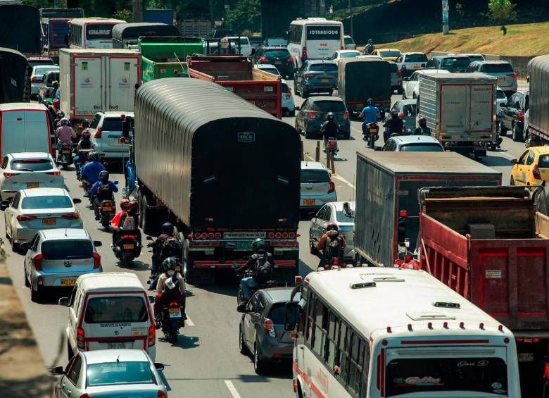 El pico y placa busca que se disminuyan las congestiones y las afectaciones ambientales en las vías del Valle de Aburrá. FOTO: CAMILO SUÁREZ