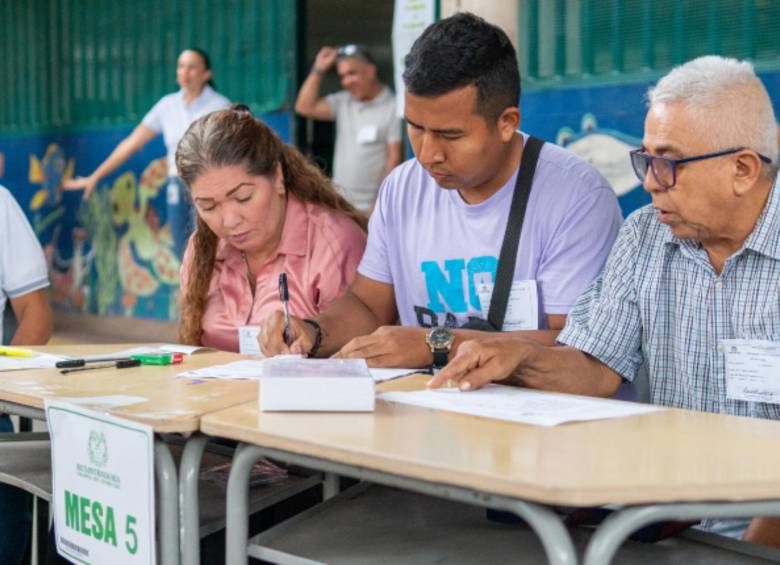 Los menores de 14 a 17 años podrán sufragar en el puesto de votación más cercano. FOTO: Registraduría Nacional