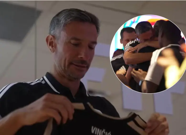 Slavko Vinčić de 46 años rompió en llanto al enterarse de que dirigirá la final del Mundial 2026. Foto: Captura de pantalla video tomado de X @FisayoDairo
