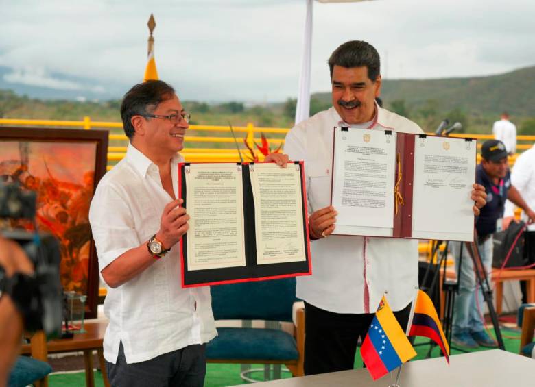 El presidente, Gustavo Petro, visitó a Nicolás Maduro en Táchira (Venezuela) para firmar un acuerdo comercial. Esta fue la cuarta reunión pública de los mandatarios. FOTO: Archivo / Cortesía