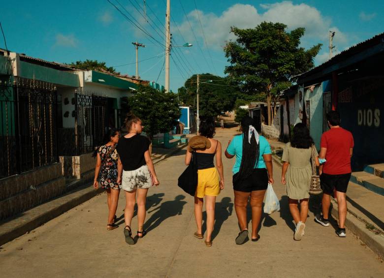 Dibulla es uno de los destinos curiosos que se resaltan en este artículo porque ofrece una experiencia de intercambio cultural con sus comunidades. FOTO CORTESÍA. 