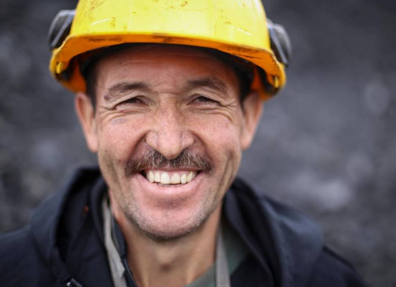 La gestión con comunidades mineras dejó 27 mil nuevos mineros legalizados en todo el país. 
