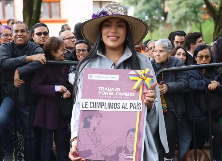 Peralta ha sido una de las defensoras de la reforma laboral. FOTO: Redes sociales @marthaperaltae