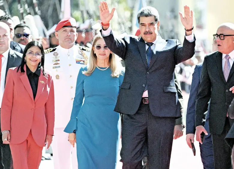 Cilia Flores junto a Nicolás Maduro en su última toma ilegítima del poder. Foto: AFP