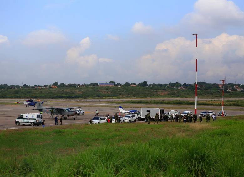 En el ataque terrorista murieron dos intendentes de la Policía y un señalado terrorista. FOTO COLPRENSA 