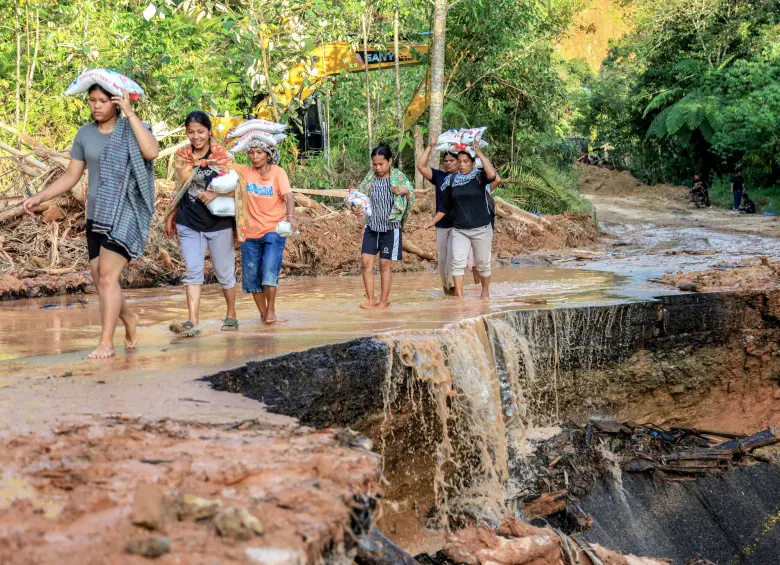 Inundaciones dejan al menos 2.000 víctimas mortales en Indonesia, Sri Lanka y Tailandia