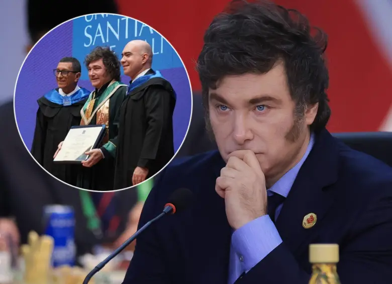 Javier Milei fue condecorado por la Universidad Santiago de Cali previo a la ceremonia de posesión de Abelardo de la Espriella por su aporte en economía y administración pública. Fotos: Getty Images y USC