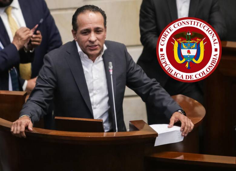 López dejó clara su voluntad de entrar de lleno a trabajar para que Iván Cepeda sea elegido presidente y para lograr mayorías en el próximo Congreso. Foto: Colprensa/Corte Constitucional.