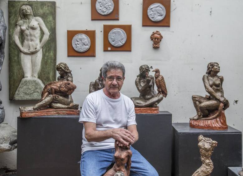 Homenaje al escultor Miguel Ángel Betancur Tamayo, en sus 50 años de dedicación. Foto: Donaldo Zuluaga/Archivo. 