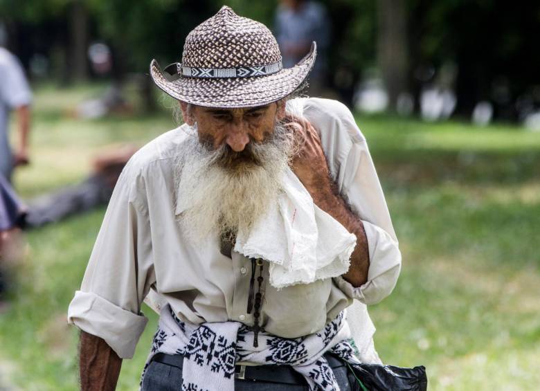 Muchas de las personas mayores que esperan un cupo en hogares de larga estancia están en riesgo, en condiciones de alta vulnerabilidad o sin redes de apoyo. FOTO julio césar herrera