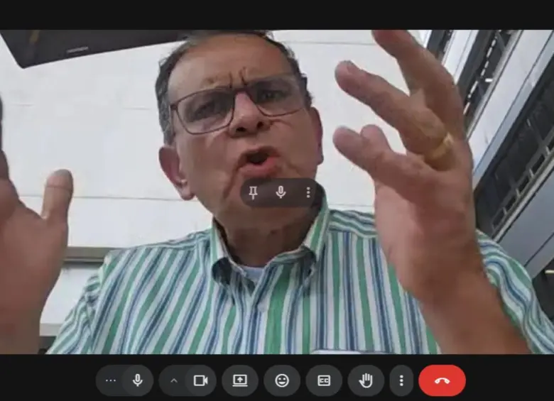 El filósofo y antropólogo Hernán Darío Gil Alzate, docente universitario de la Universidad Pontificia Bolivariana. FOTO: Captura entrevista El Colombiano