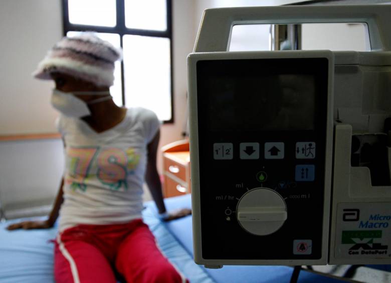 Durante las últimas décadas, en muchos países de renta alta las muertes femeninas por cáncer de pulmón han sido superiores a las ocasionadas por el de mama. Foto: Archivo.