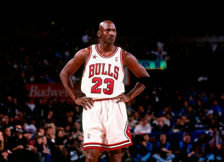 Michael Jordan ganó las seis finales que jugó en la NBA con los Chicago Bulls, un récord inédito en el mejor baloncesto del mundo. FOTO GETTY 