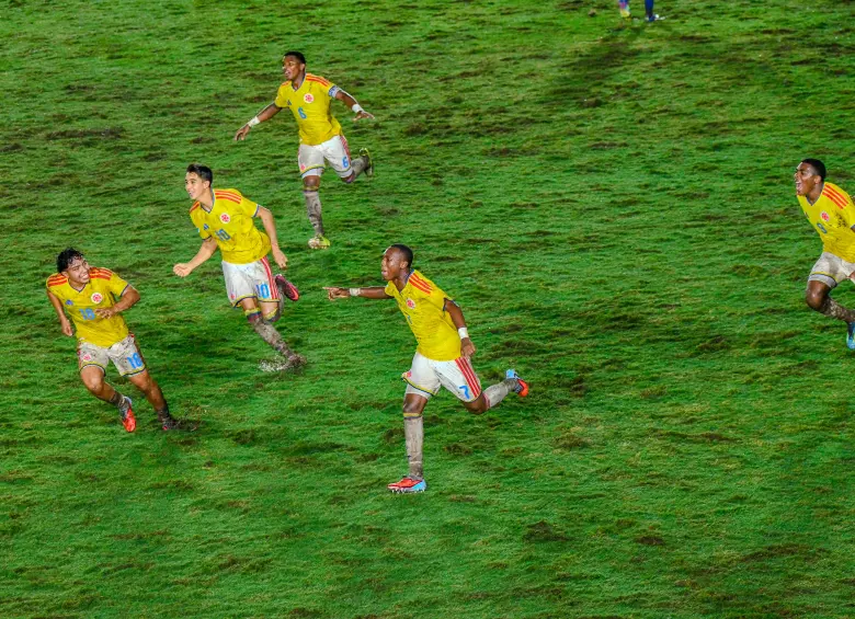 La Selección Colombia busca su segundo título de un Sudamericano sub-17. El único que tienen lo ganaron en 1993, cuando fueron locales. Foto: FCF