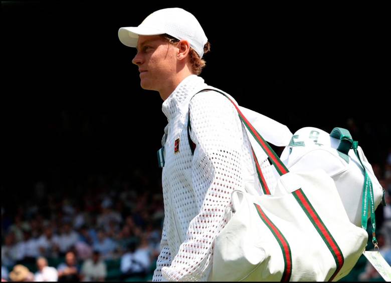 Jannik Sinner busca su segunda final en Wimbledon. FOTO: X Janniksin
