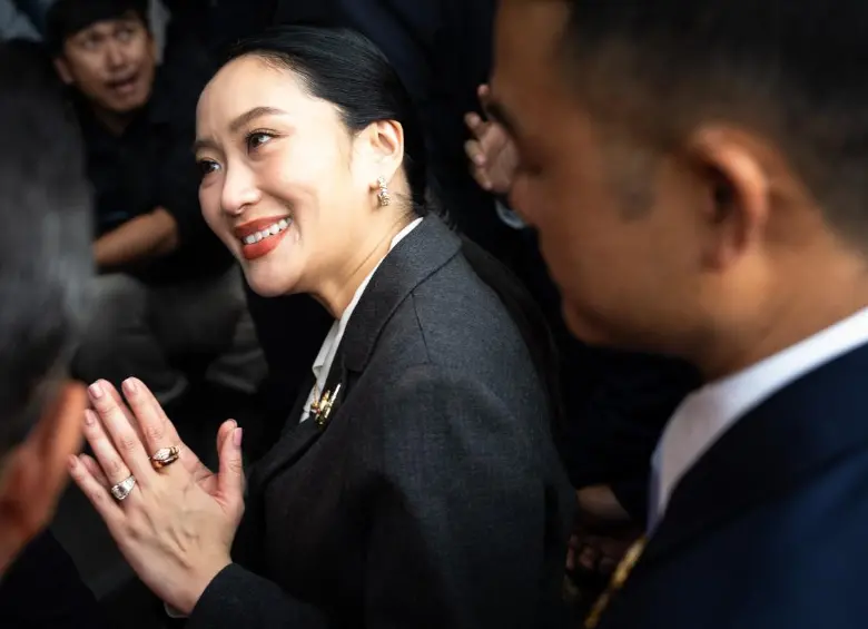 El Tribunal Constitucional de Tailandia despidió a la primera ministra Paetongtarn Shinawatra y a su gabinete el 29 de agosto por su manejo de la disputa fronteriza del país con Camboya. FOTO: AFP