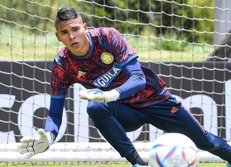 Mier entrenando con la Selección Colombia de mayores. FOTO: FCF