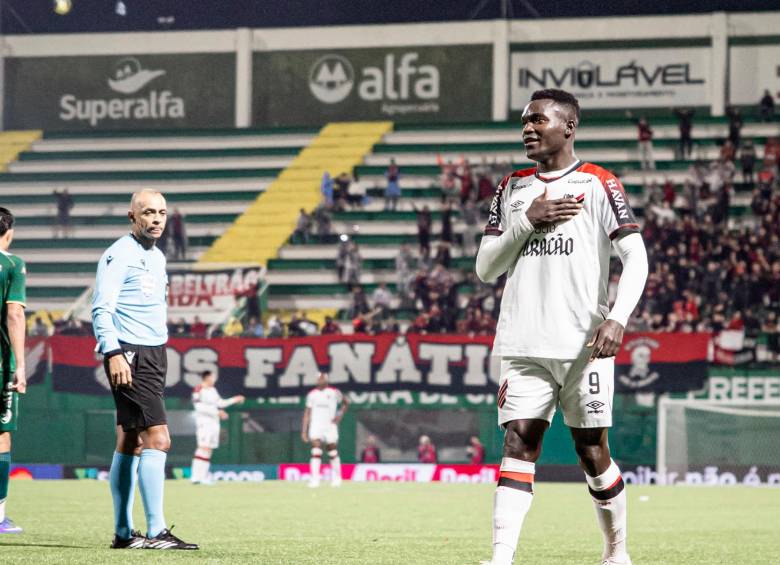 Kevin Viveros, máximo goleador del Brasileirao con 21 goles. FOTO: Instagram Kevinviveros9