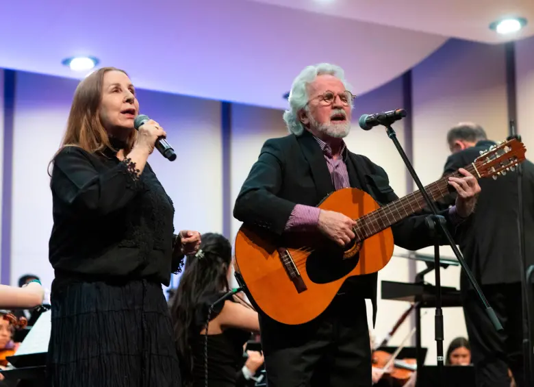 Ana y Jaime Valencia conformaron uno de los grupos más conocidos de la canción social en Colombia. Aunque llevan varios años sin sacar nueva música, suelen presentarse en conciertos colectivos. FOTO cortesía carlos lema