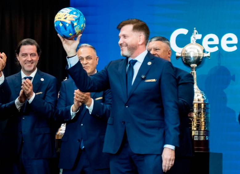 El paraguayo Alejandro Domínguez estará al frente del organismo rector del fútbol desde 2013 FOTO: Tomada de X @CONMEBOL