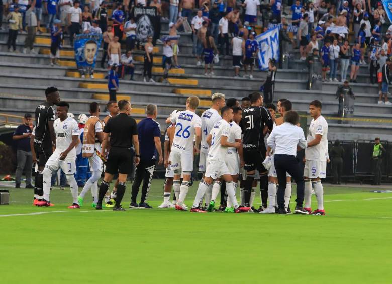 La Dimayor emitió un comunicado en el que rechazó la agresión, al igual que el Ministerio del Deporte, que “será partícipe en la toma de decisiones a las que haya lugar en el marco de la normatividad”. FOTO Colprensa 