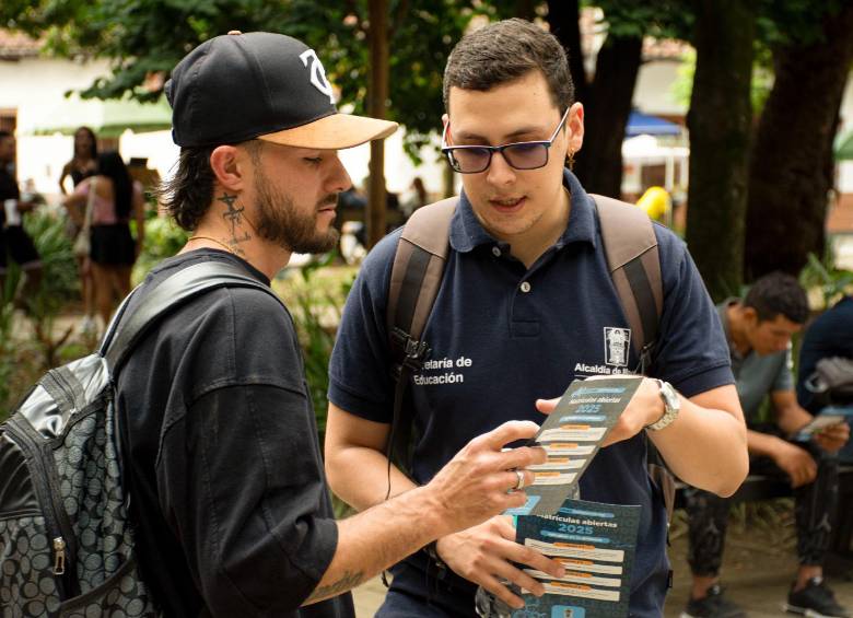 Empresas de transporte público, con buses y rutas, se convertirán en aliados estratégicos para llevar la información a todos los territorios. FOTO: ALCALDÍA DE MEDELLÍN