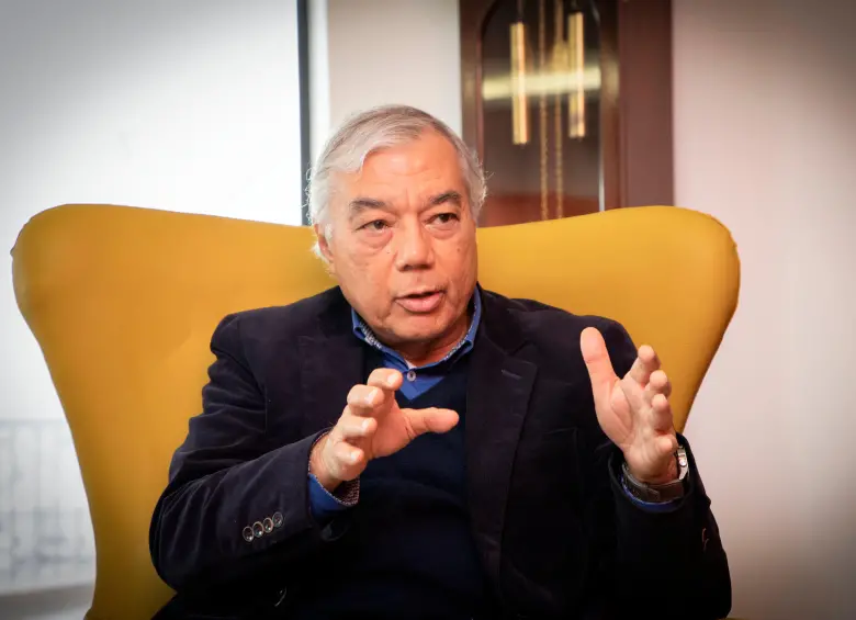 César Ferrari, superintendente Financiero. FOTO CORTESÍA.