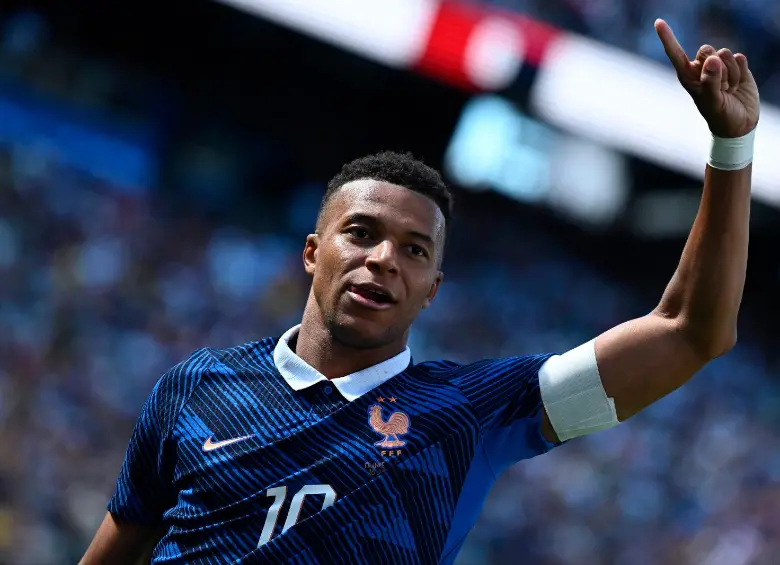 El delantero francés Kylian Mbappé es el capitán de la Selección de su país en la Copa del Mundo que se juega en Canadá, Estados Unidos y México. Foto: Getty