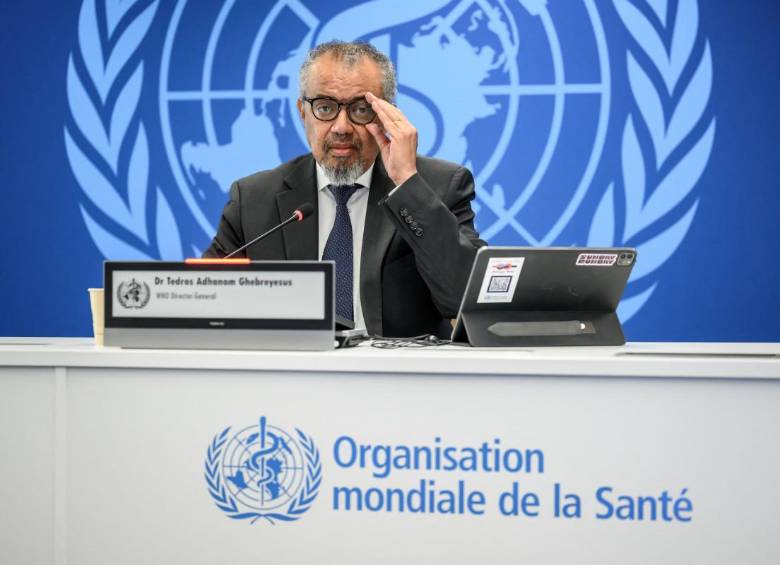 El director de la OMS, Tedros Adhanom Ghebreyesus, aseguró que el organismo continúa apoyando la respuesta sanitaria frente al brote de ébola en África. FOTO: AFP.