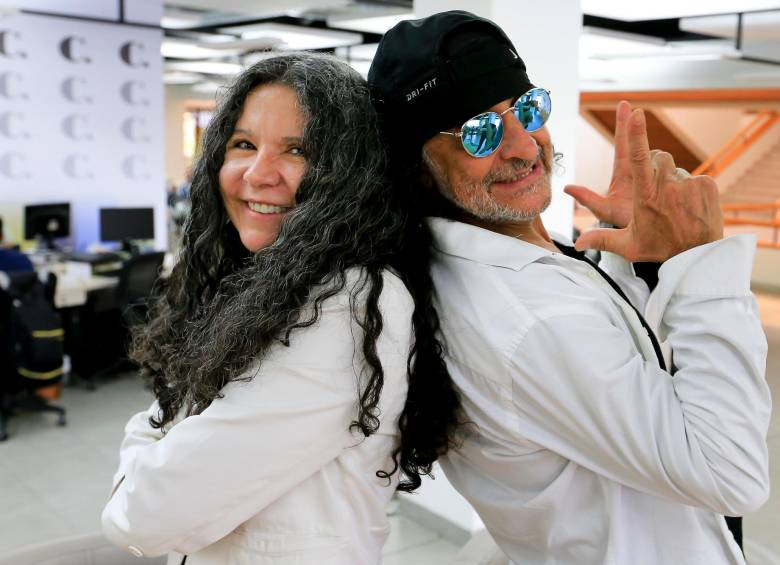 Cristina Toro y Carlos Mario Aguirre siguen en temporada con Coronavirus y en agosto celebran los 30 años de Trapitos al sol. Foto Esneyder Gutiérrez.