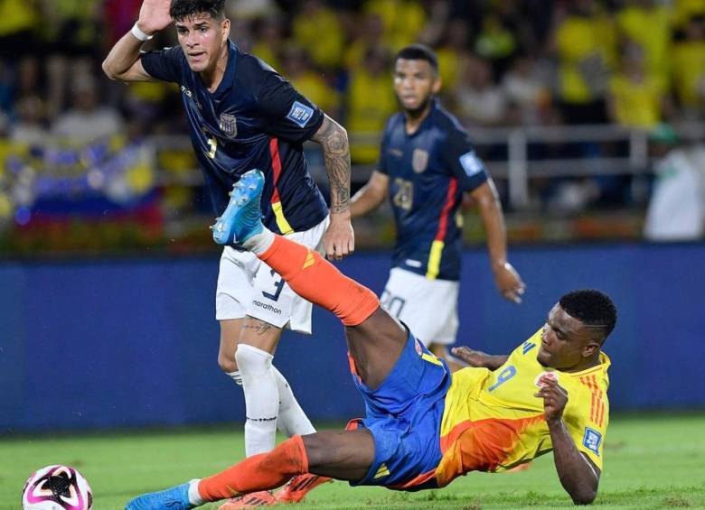 Colombia saldría del top 10 del ranking Fifa debido a sus derrotas con Uruguay y Ecuador. Foto: Getty Images